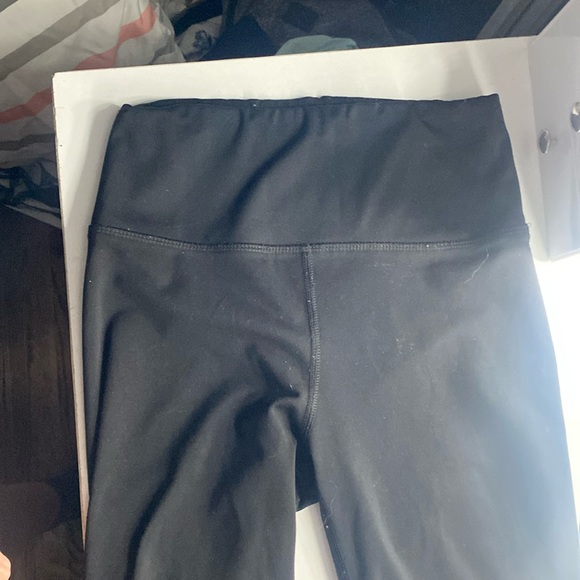 Super cute all black leggings from American eagle, Size xs - Picture 1 of 6
